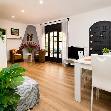 Dom wakacyjny 1215 Baix Camp Casa Con Jardin - Apivend Immo Roses